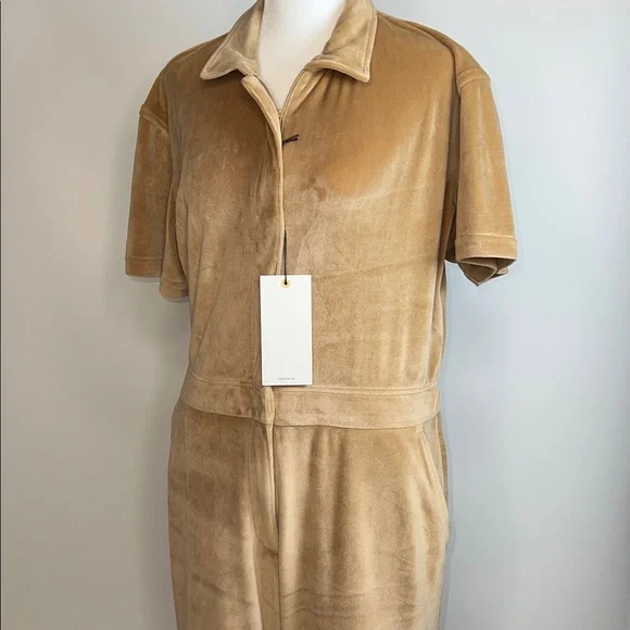 💖NWT RIVET UTILITY ICON VELOUR JUMPSUIT IN CAMEL COLOR SIZE L(10-12) - Picture 11 of 16